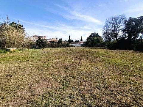 Terrain à bâtir à Puget-sur-Argens