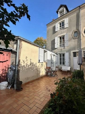 MANCELLE 5 CHAMBRES QUARTIER BOLLEE
