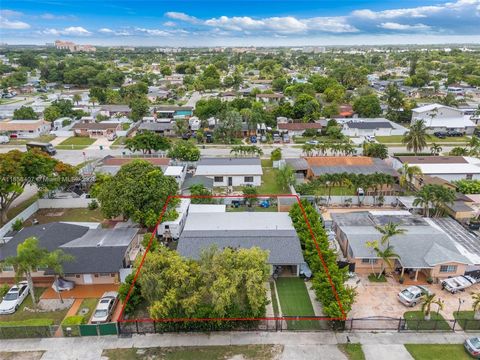 4/2 HOME IN LEISURE CITY ON 17,000 SQ FT LOT. SELLER'S ARE MOTIVATED. THE HOME HAS A 2024 ROOF, IS FULLY FENCED W/ ROD IRON GATE & A CALUSA PRIVACY HEDGE. THE FLOORPLAN IS OUTSTANDING W/ 4 BEDROOMS, LARGE KITCHEN, FAMILY ROOM & A HUGE PRIMARY SUITE. ...