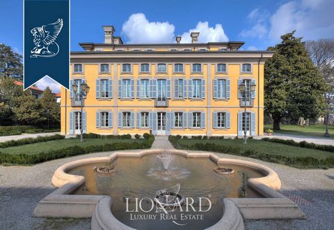 Nearby Milan, close to the town of Bergamo, there is this prestigious, 18th-century noble villa for sale. This estate was built in the late 17th century, since then it has been perfectly maintained and is currently a venue for events and ceremonies. ...