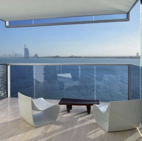 4 apartments and 1 luxurious penthouses overlooking the sea, Dubai Bedrooms: 2 to 5 Built up area: 1,750 to 6,737 sq. ft. Number of floors: 10 Starting price: apartments starting from AED 8,479,668 (2,313,543 USD) Description of the residence: Locate...