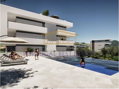 Three bedroom apartment in a condominium with swimming pool, gym and luxury finishes (under construction). Located in Vale Lagar, one of the quietest places in Portimão, just 5 minutes drive from the city center or the accesses to the A22 (motorway) ...