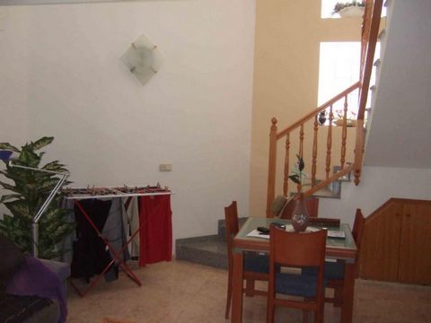 In L Ametlla de mar we sell beautiful duplex in ground floor of 65 M2 2 bedrooms bathroom and toilet independent kitchen hob low energy heating elevator for the other floors surrounded by all services supermarkets pharmacies train station and very cl...