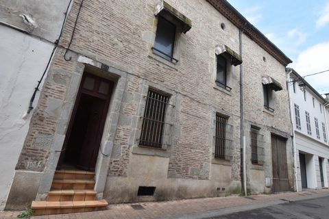Dpt Lot et Garonne (47), à vendre maison en pierres P14 de 457 m²