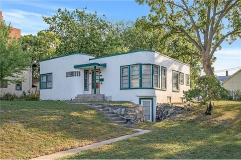 Rare opportunity to buy across from Akin Riverside Park, seconds from downtown Anoka. The new social district offers lively entertainment, restaurants, trails and more! With a view of the Rum River, this midcentury home offers main level living, orig...
