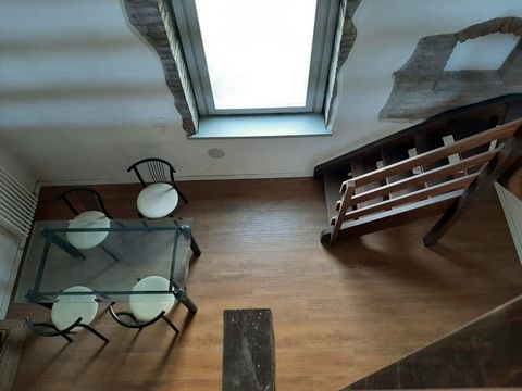 Bergamo - Borgo Santa Caterina - Wir bieten eine Zweizimmerwohnung von 65 Quadratmetern zum Verkauf an, neu gebaut, in einem komplett renovierten Innenhof mit konservativer Restaurierung, der den Geschmack und Stil der Zeit beibehalten hat. Die Immob...