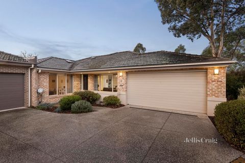Privately immersed in a native low maintenance garden a generous 100 metres from the gated complex entrance, this beautiful light warmed, boutique home is a rare find for a downsizer, couple or young family. Just a simple stroll to shops, cafes and s...