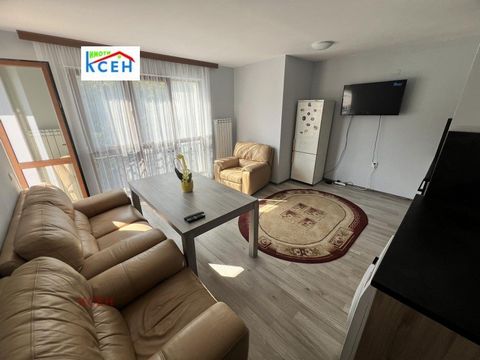 Bel appartement de deux chambres dans un immeuble résidentiel récemment construit dans le quartier de Varna. Borovets. Il se compose d’un séjour avec une cuisine, d’une chambre, d’une chambre d’enfant, d’une salle de bain avec toilettes, d’une buande...