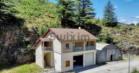 A few steps from the village center of Villefort, its lake and its water activities and close to the resort of Mas de la Barque, Swixim International Cévennes offers you this large house with various possibilities! This property consists of: A 92 m2 ...