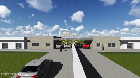Moradia na Lagoa da Palha, Pinhal Novo Moradia moderna, localizada numa zona tranquila da Lagoa da Palha, Pinhal Novo. Composta por quatro quartos, todos com roupeiros embutidos e pavimento flutuante, sendo dois deles suítes com casa de banho privati...