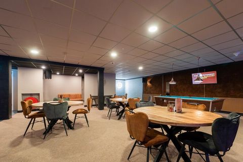 Alles in en rondom deze heerlijke vakantiewoning in Gelderland staat in het teken van de natuur. Geniet volop van de rust en ontspanning met familie of vrienden! Begin de dag met een gezonde ochtendwandeling door de bossen. Liefhebbers kunnen een bal...