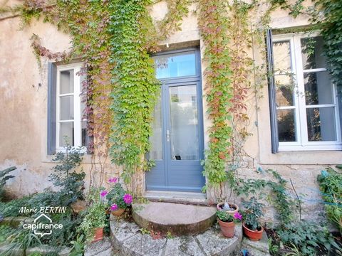 Maison à vendre 9 pièces MELLE (79)
