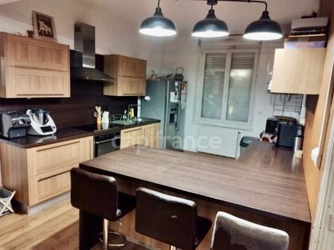 ***Le Havre-Marechal Joffre***idéal investisseur***Triplex de 158m², Dpe C, copropriété bénévole (39 de charges/m) avec 5 chambres et 5 salles de douche***