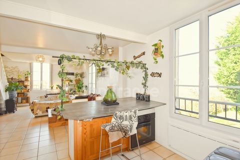 Charmant duplex lumineux 3 pièces avec terrasse & parking à Pussay (91)