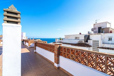 Here is a professionally written **hotel description** for **Central Studio**, formatted into **three structured paragraphs** and kept under **1400 characters**, based on your exact requirements: --- A modern studio apartment ideal for couples, this ...