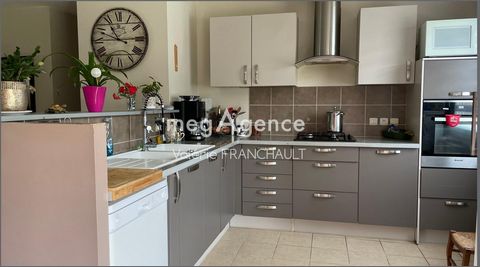 SAINT JEAN D'HERMINE, Plain-pied lumineux et fonctionnel 4 chambres- secteur calme sur parcelle de 670M2.