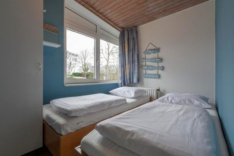 Duinland XL consists of two adjoining bungalows, Duinland 89 and 90, each with its own entrance, kitchen, living room, and three bedrooms, totaling six bedrooms. Ideal for two families or a group of up to 12 who want to holiday together while enjoyin...