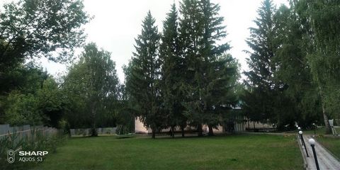 ID в ИМЛС: 19099587 Продам Дом площадью 350 м² ( село Ильинка ул Школьная 2), участок 83 сот. (Земли населенных пунктов / Индивидуальное жилищное строительство). Дом: этажность - 1. газ вода свет 380 септик своя вышка сотовой связи телевидение трикол...