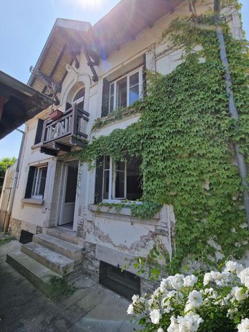 MAISON avec DEPENDANCE à vendre 3 pièces VITTEL (88) sur TERRAIN de 140 m²