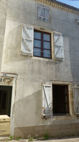 Maison à vendre 4 pièces AIRVAULT (79) TERRAIN 128 m²