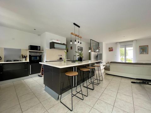 Charmante maison familiale de plain pied-Saint Lys-124m2 avec piscine