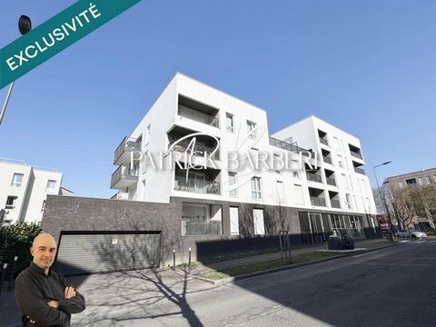 Belles surfaces proche toutes commodités 300 mètres de la gare du RER A