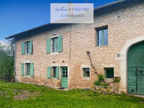 À vendre - Ancien corps de ferme -5 pièces - SOUCIA (39130) - 1292 m2 de terrain