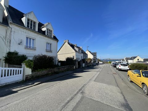 Maison de caractère à vendre à Camaret-sur-Mer À deux pas du port et des commerces
