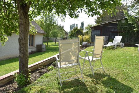 This pet-friendly cottage in Bligny comes with 3 bedrooms where 6 guests can stay comfortably. It is perfect for a group stay or families with children. The partially enclosed garden and terrace with barbecue are ideal to relax in the tranquil settin...