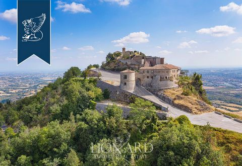 Placed on rough rocks that dominate the Marecchia Valley, this medieval castle for sale enjoys of a 360° view on its surroundings in Emilia Romagna. This 12th-century property was originally a church and then became a noble home. Ten years ago the ca...