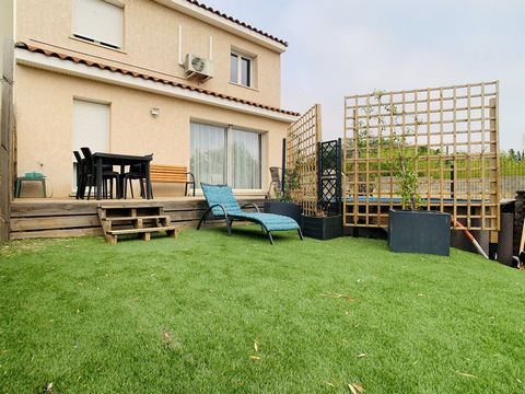 En exclusivité sur Perpignan, dans le quartier de Siant Louis de Gonzagues, venez découvrir cette villa de 2016, composée de 4 chambres dont une parentale en rez de chaussée, avec jardin et piscine hors sol. Le rez de chaussée see compose d'une pièce...