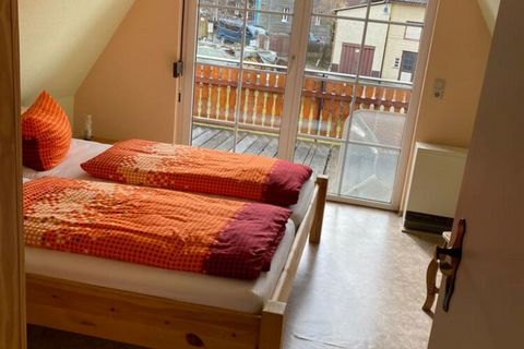 Located in the beautiful Harz region, more precisely in the town of Thale, this holiday apartment impresses with its charm and good facilities. The beautiful roof terrace and balcony offer couples, families and friends pure relaxation after an active...