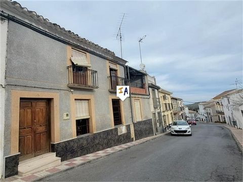 Sur le marché pour seulement 41 000 euros. Cette maison de ville de 4 chambres est située dans le village espagnol traditionnel de Fuente Tojar, à proximité de la ville populaire de Priego de Cordoba en Andalousie, en Espagne et à quelques minutes en...