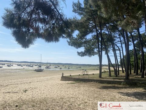 On the BASSIN D'ARCACHON, come and discover this villa, ideal for a rental investment or pied-à-terre for the weekend and holidays. DEP G. PRICE AGENCY FEES INCLUDED: 445.200€. Price Agency fees EXCLUDED: 420.000€. Agency fees to be paid by the buyer...