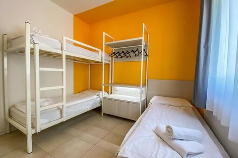 You can experience how beautiful the hinterland of Lake Garda is around this family-friendly complex with modern and comfortable apartments. With two separate bedrooms and a comfortable couch in the living room, up to six people can sleep comfortably...