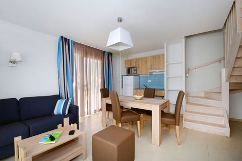 The car-free residence consists of a few modern main buildings, divided in a number of studios, apartments and some semi-detached maisonettes. There are apartments for 2 to 6 people and maisonettes for 6 to 8 people. The 2-person studio (FR-34300-26)...