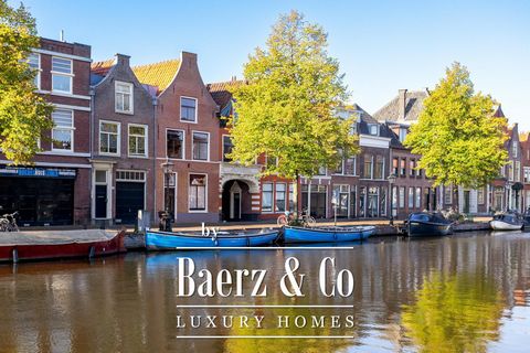 Always dreamed of living in a piece of history? Then this is your chance! This beautiful corner building on the canal the 'Oude Vest' in Leiden is for sale and offers a rare opportunity to be part of the city's rich past. With a living area of no les...