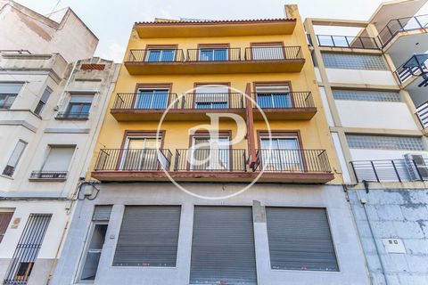 1887 sqm flat with a 40sqm Terrace in Sagunto., balcony and storage room. Ref. VV2302045 Features: - Terrace - Lift - Balcony