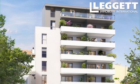 A30697OVI06 - Nice - Port area. New build. Delivery 2nd Quarter 2025. COTÉ PORT is a contemporary residence offering 24 spacious 2- and 3-room apartments with beautiful terraces, located in a quiet small square just a few minutes from the Port. The f...