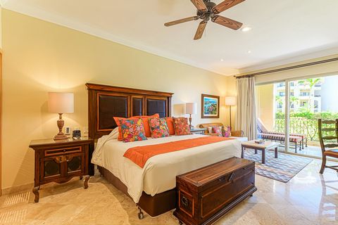 This 2-bedroom, 3-bathroom fractional villa on the second floor at Villa La Estancia has a quiet location with gorgeous landscaped parks in front and back and offers the privacy of a condo combined with hotel amenities. With breathtaking views, the v...