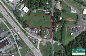 Découvrez une opportunité commerciale exceptionnelle à Etters, en Pennsylvanie, où le potentiel rencontre l’emplacement de choix. Cette rare parcelle de 3,2 acres, zonée à usage commercial, se trouve à une intersection signalisée animée adjacente à l...