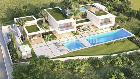 Fantastic plot of land, in the Urbanization Salinas. With an extraordinary view of the pine forest in Quinta do Lago as well as the Ria Formosa, this plot has a total area of 2897m2 where you can build a luxurious villa. Located close to all services...