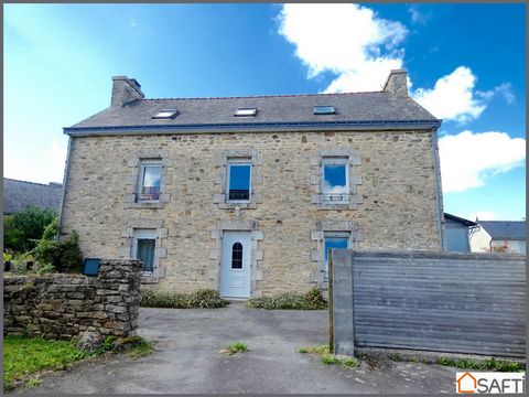 - LE TREVOUX- Less than 10 minutes from major roads and shopping centers, beautiful volumes for this house of character located in a quiet area and close to amenities. Bright and functional, this recently renovated family house of 167 m2 consists on ...