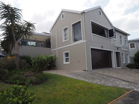 Stunning 3-Bedroom Villa For Sale in Hemel En Aarde Estate, Hermanus South Africa Esales Property ID: es5554027 Property Location 10 PEACOCK STREET, HEMEL EN AARDE ESTATE, SANDBAAI. Property Details Situated approximately 120 km from bustling Cape To...