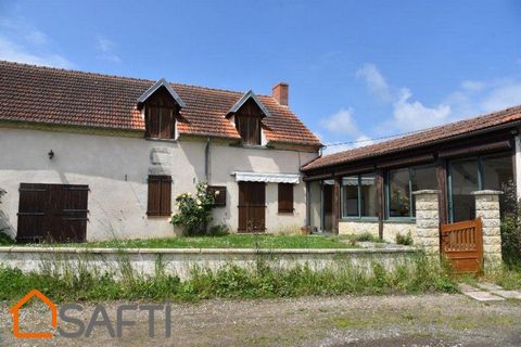 Sans voisin à 5 mn du bourg d'EBREUIL et 10 mn de la sortie 12 de l' A71 si vous recherchez une fermette sans voisin, ce bien avec sa véranda, sa grange et son terrain vous tend les bras. A 35 mn de Clermont-Ferrand, et 2 heures de lyon cette longère...