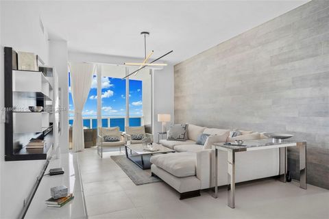 Experience luxury oceanfront living at Trump Tower I in this bright and airy 3-bedroom, 3.5-bath residence with breathtaking ocean and Intracoastal views. Spanning over 2,300 sq. ft., this unique Miami layout feels like a single-family home, featurin...