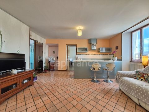 Dpt Essonne (91), à vendre ETAMPES centre ville appartement 3 pièces avec entrée privative et cave