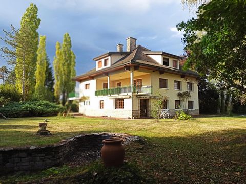 Grande maison divisible située région des Lacs