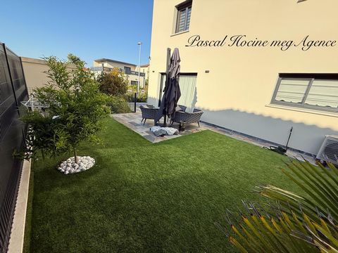 Located in the lively town of Narbonne (11100), this beautiful villa enjoys close proximity to all amenities. Built in 2023, this beautiful 117 m² two-story villa will charm you with its excellent overall condition. It benefits from a peaceful, famil...