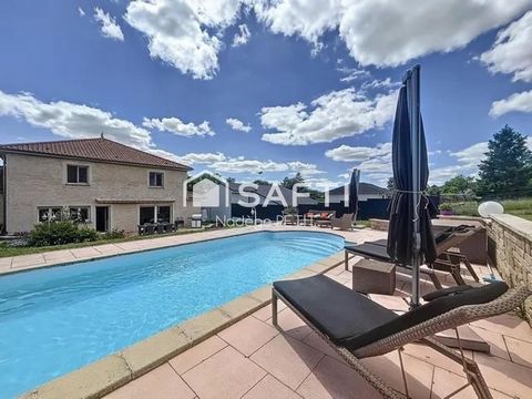 Maison de 230 m2 à Pournoy-La-Grasse , piscine chauffée, terrain de 2200 m2